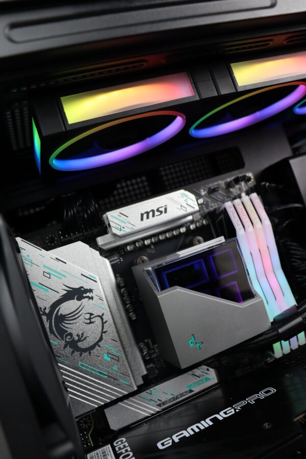 G-Special Edition Ryzen 7 7800X3D RTX 5070Ti 16GB