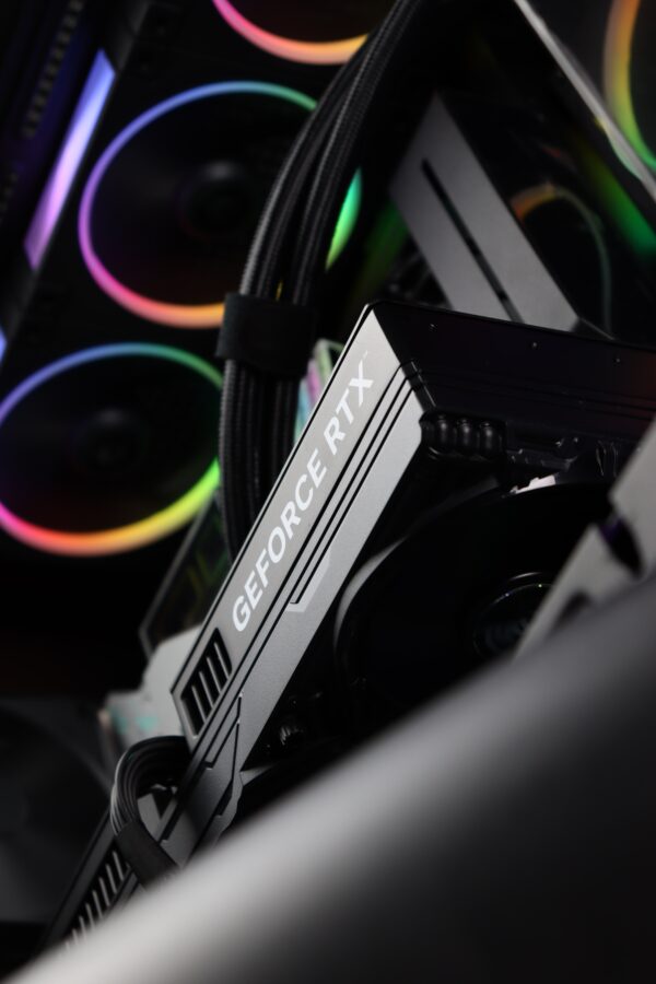 G-Special Edition Ryzen 7 7800X3D RTX 5070Ti 16GB