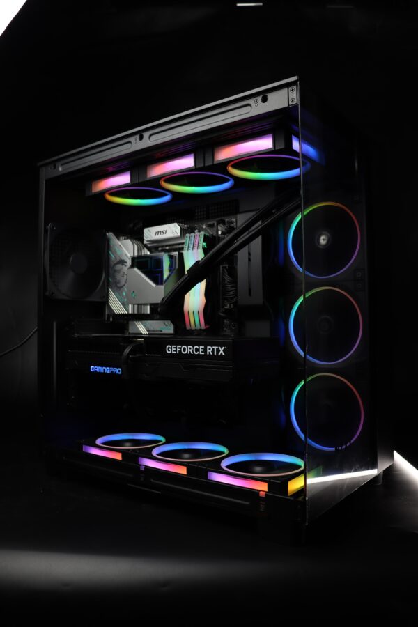 G-Special Edition Ryzen 7 7800X3D RTX 5070Ti 16GB