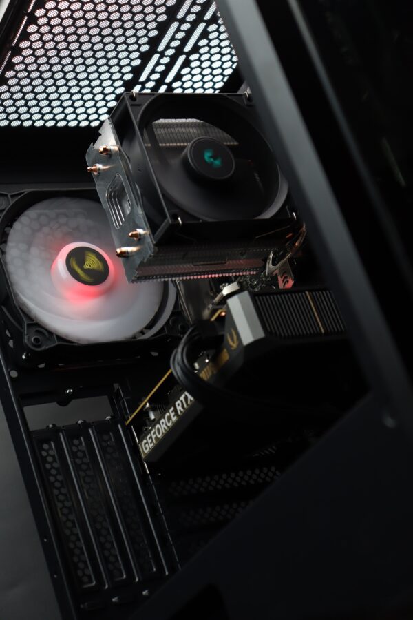 Ryzen 5 5500 RTX 5060 Build