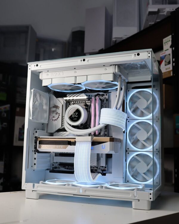 G-Special Edition Ryzen 9 9950X RTX 5070Ti White